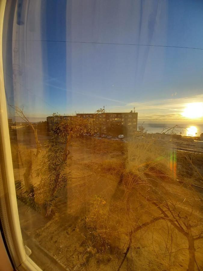 アクタウFlat with the sea viewアパートメント エクステリア 写真